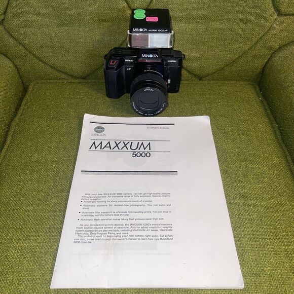 Vintage 1986 Minolta Maxxum 5000 AF SLR 35mm Film Camera - Maxxum 46mm Lens